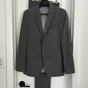 Apt.9 Mens suit, extra slim fit, premier flex. Jacket 36R, pants 30x32, charcoal